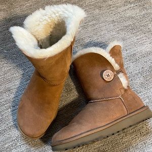UGG | Chestnut Button Boots